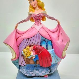 Sold   Jim Shore Disney Traditions Arora "True Love's Kiss" Figurine